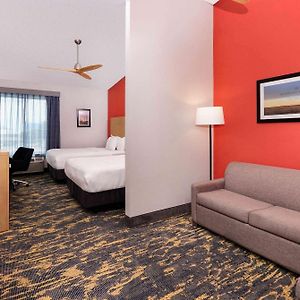 Executive Queen Room